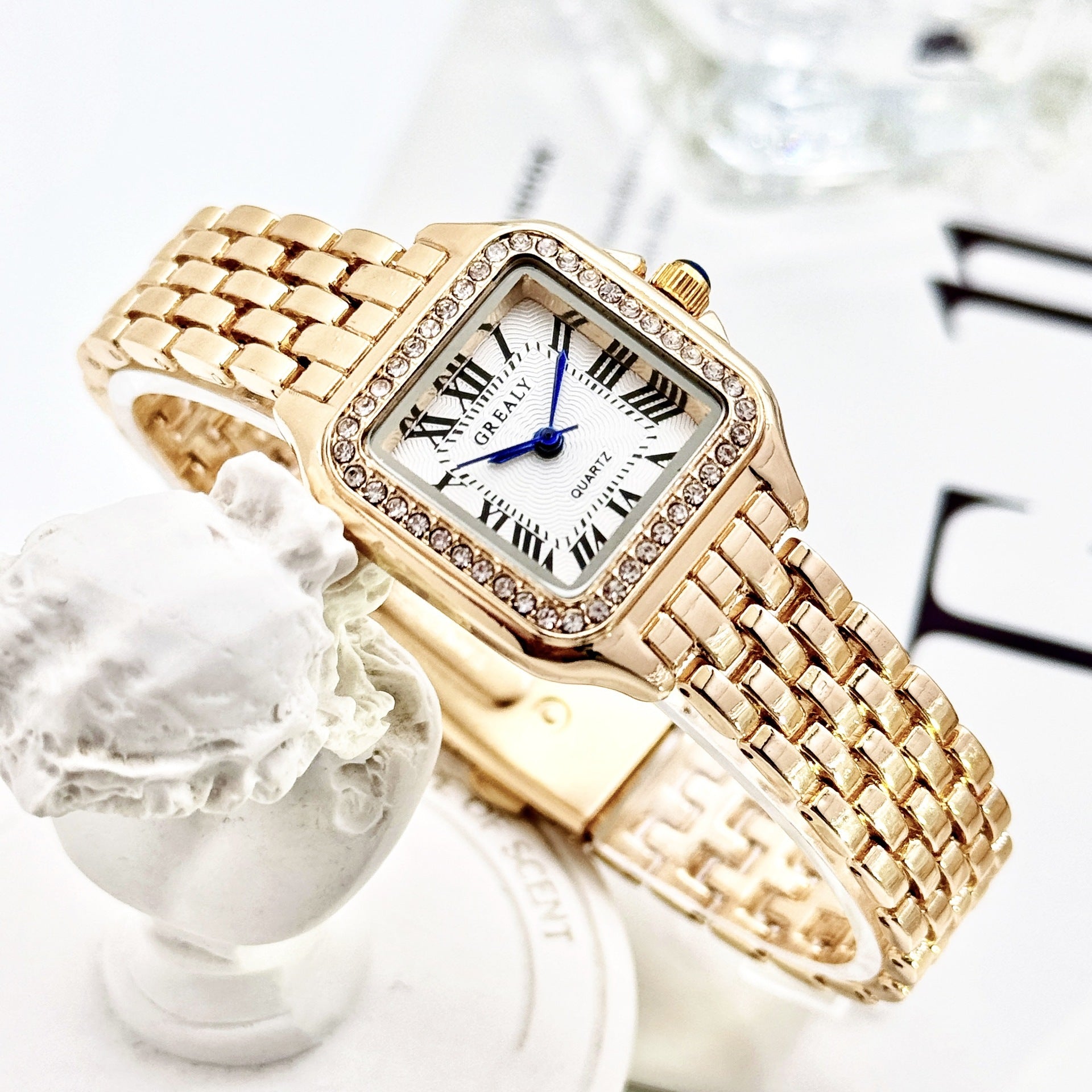 Classic Retro Square Waterproof Women's Diamond-embedded Watch